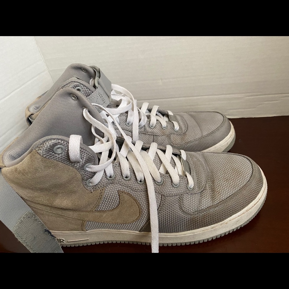 Nike air  gray